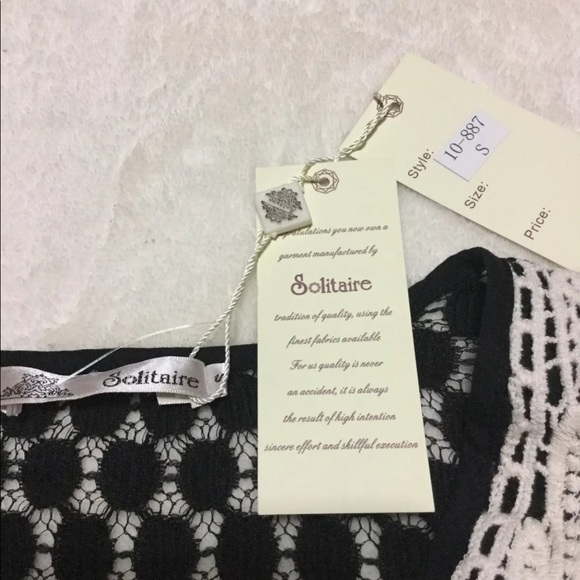 Solitaire Blouse - Picture 4 of 4